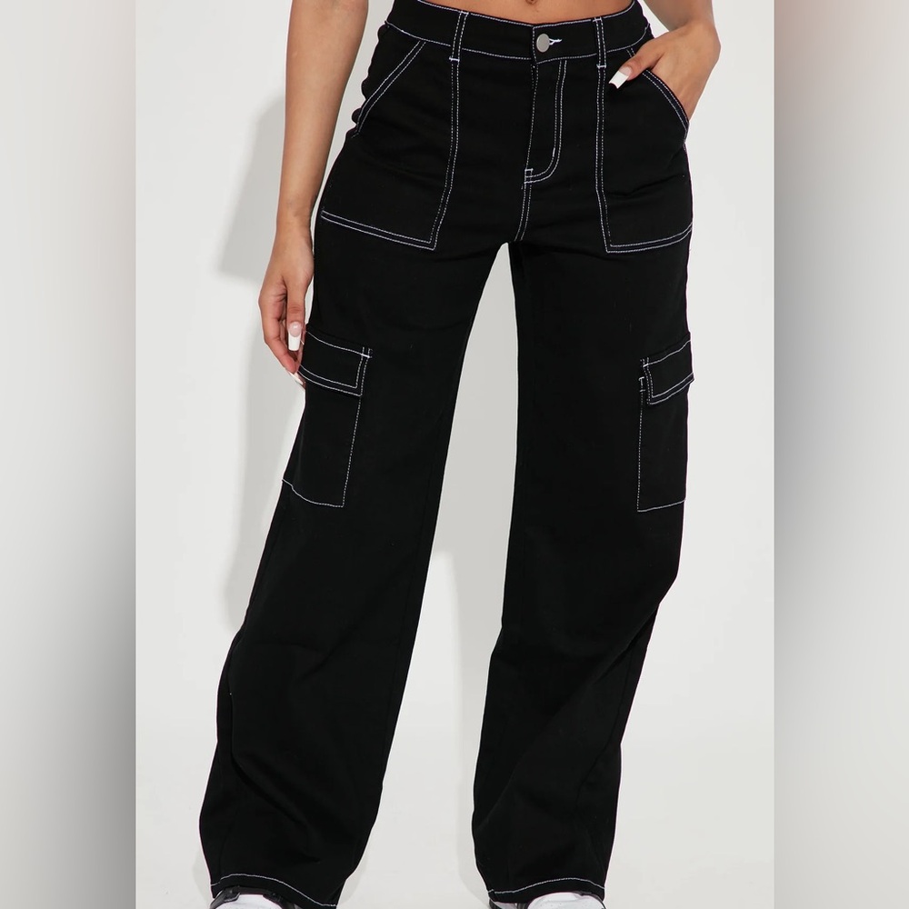 NWT Black and White Cargo Jeans - Fashion Nova